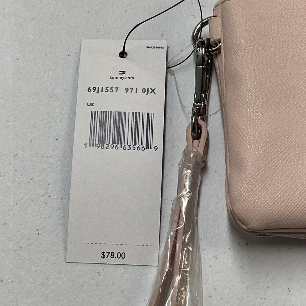 Tommy Hilfiger Wristlet Wallet Pink Faux Leather  3 Compartment Clutch Preppy‎